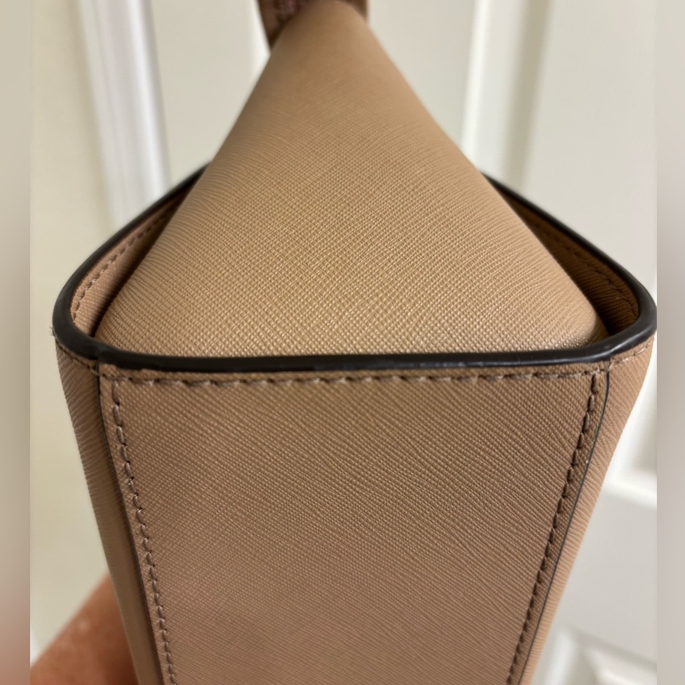 Michael Kors taupe Selma crossbody - Like New - Picture 6 of 10